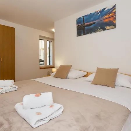 Hidden Gem In Diocletian Palace Old Town Center *