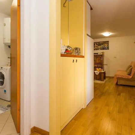 Διαμέρισμα Hidden Gem In Diocletian Palace Old Town Center *